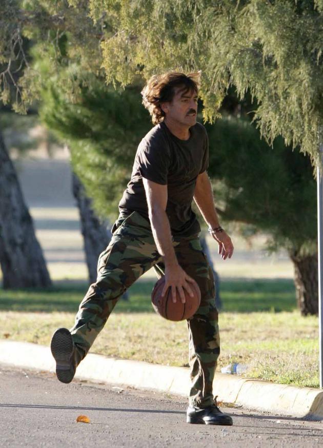bball_clooney2.jpg
